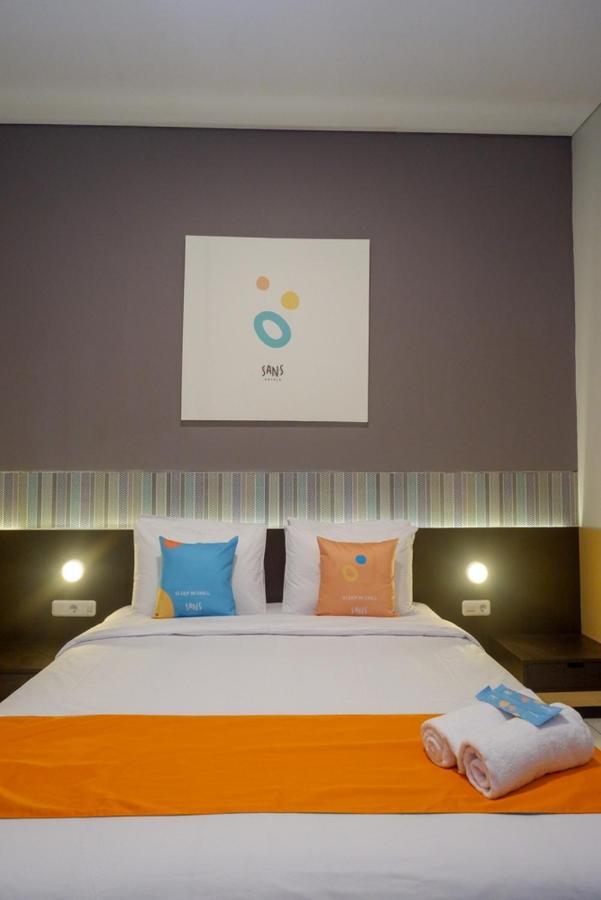 Sans Hotel Good Wish Semarang Jomblang エクステリア 写真