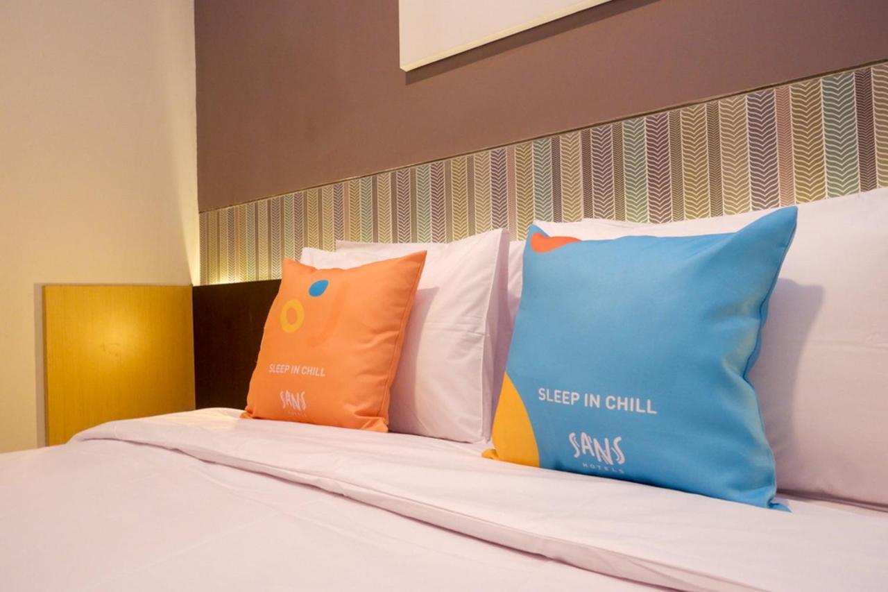 Sans Hotel Good Wish Semarang Jomblang エクステリア 写真