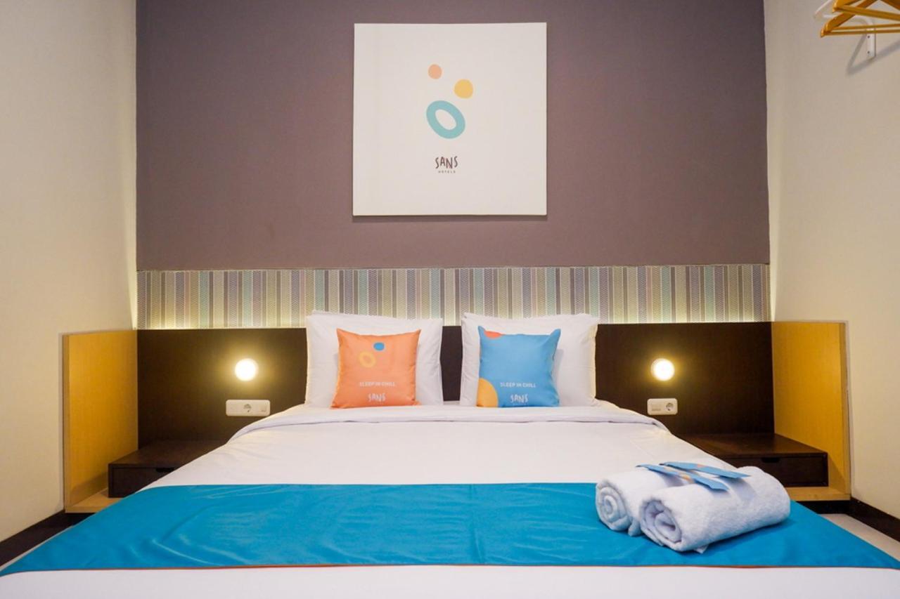 Sans Hotel Good Wish Semarang Jomblang エクステリア 写真