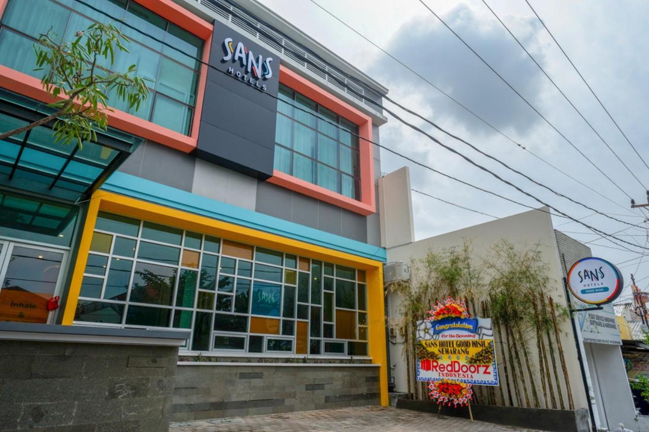 Sans Hotel Good Wish Semarang Jomblang エクステリア 写真
